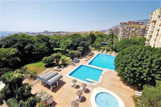 Apt Centrico Con Vistas Y Piscinas Benalmádena Exterior foto