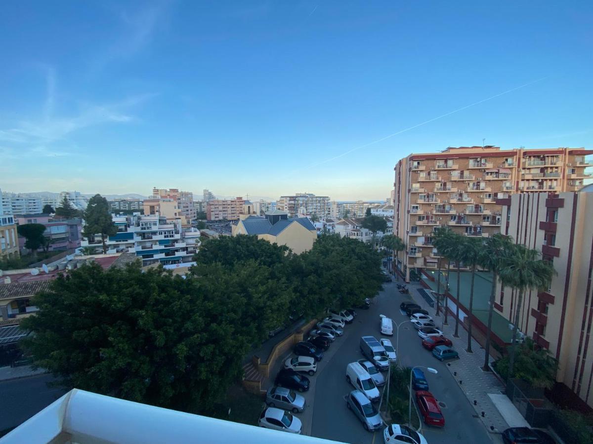 Apt Centrico Con Vistas Y Piscinas Benalmádena Exterior foto