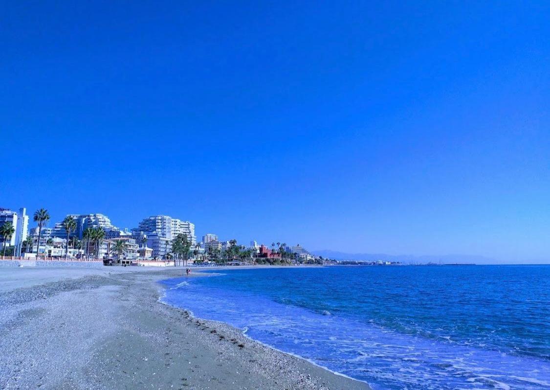 Apt Centrico Con Vistas Y Piscinas Benalmádena Exterior foto