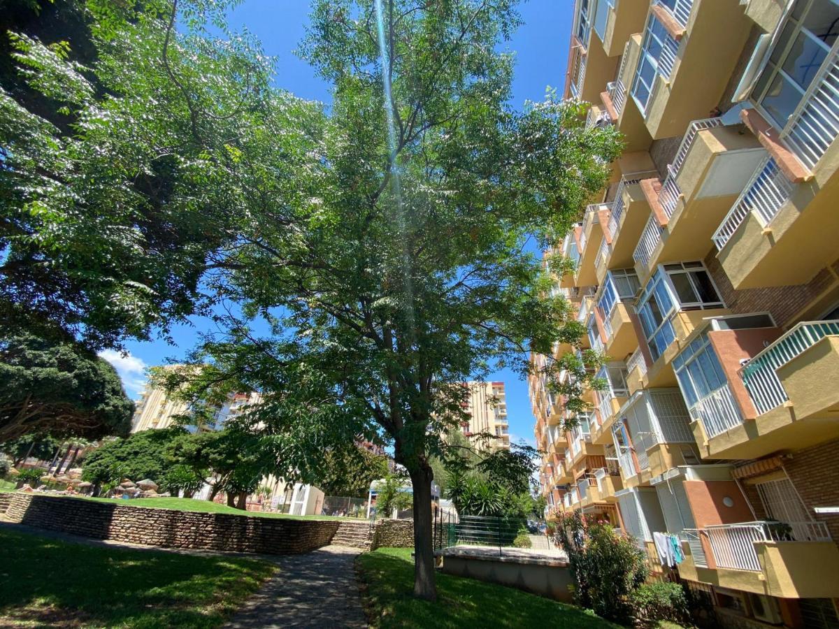 Apt Centrico Con Vistas Y Piscinas Benalmádena Exterior foto